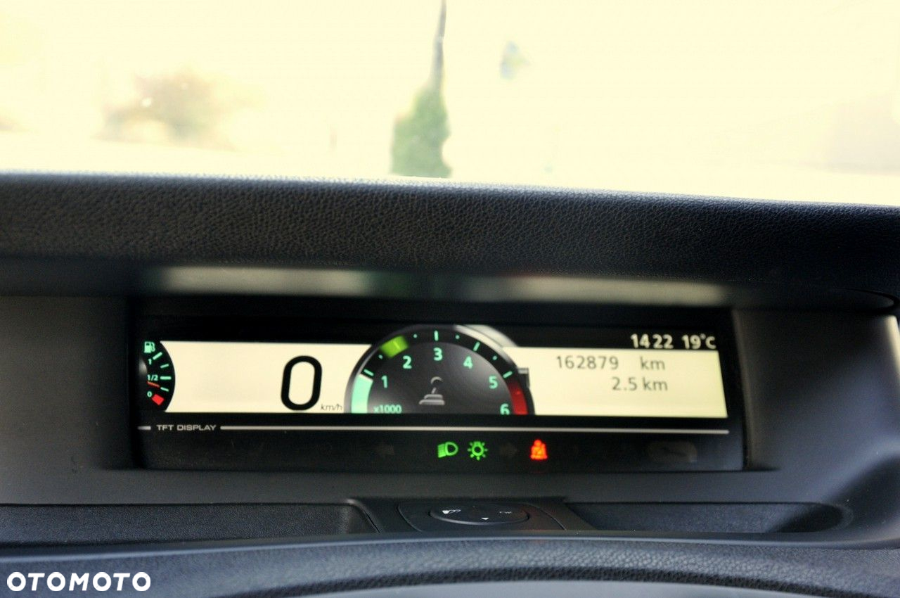 Renault Grand Scenic - 10