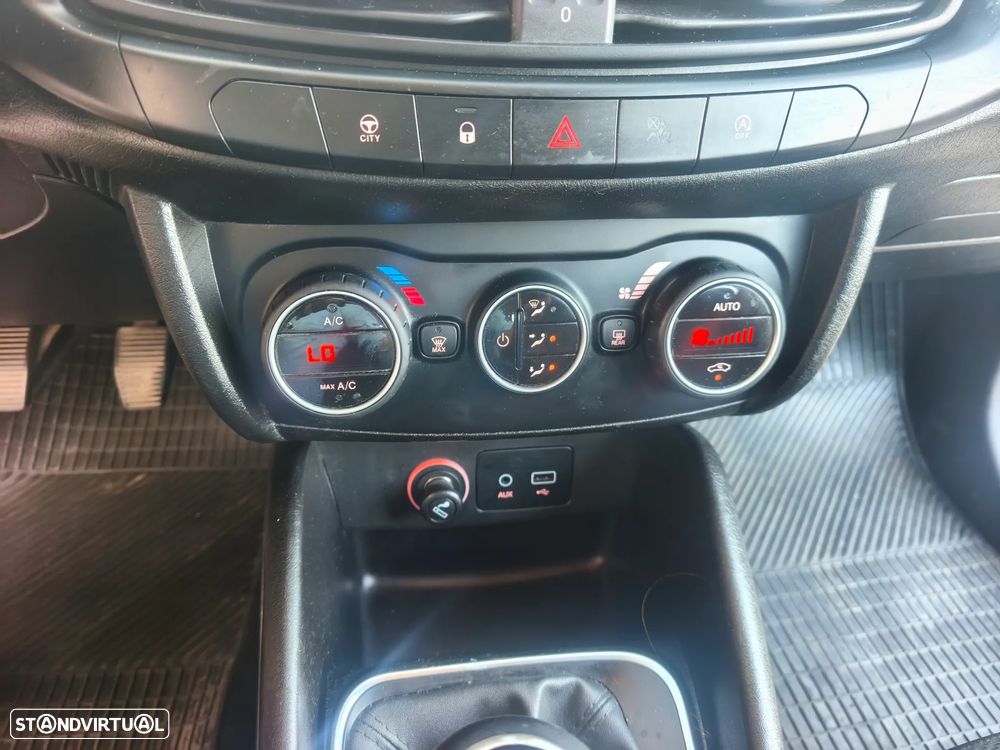 Fiat Tipo Station Wagon 1.3 M-Jet Lounge J17 - 13