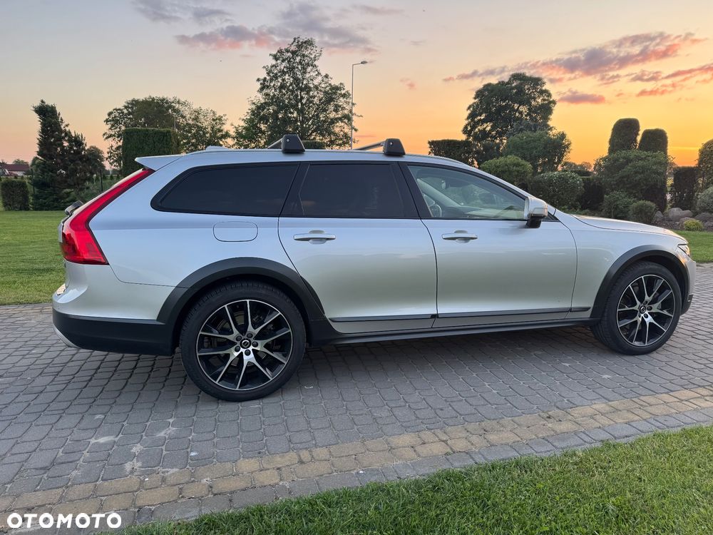 Volvo V90 Cross Country T6 AWD - 9