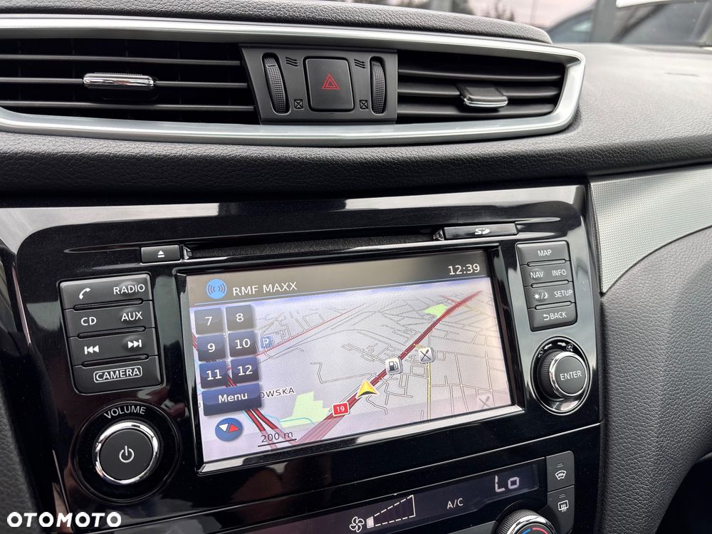 Nissan Qashqai 1.6 DCi Tekna - 19