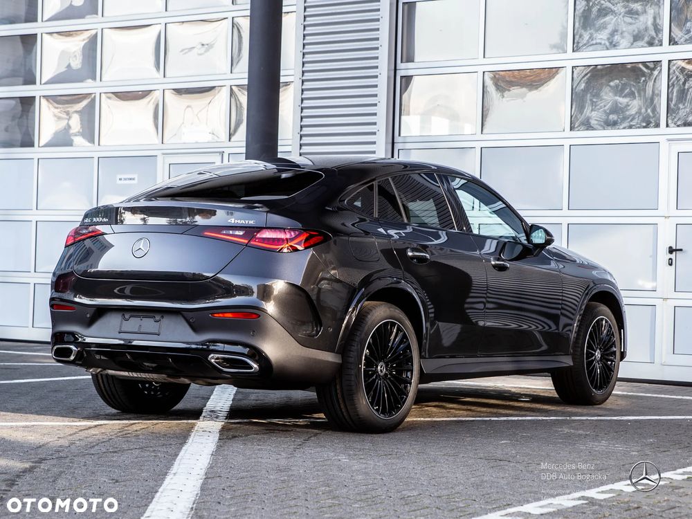 Mercedes-Benz GLC Coupe 300 de PHEV 4-Matic AMG Line - 5