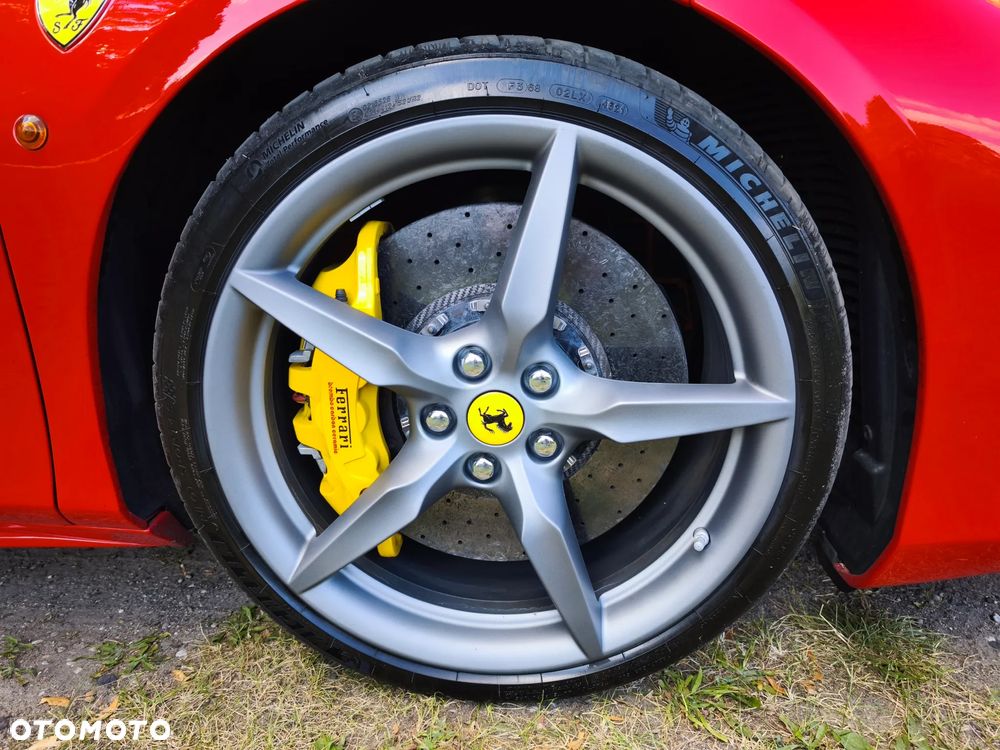 Ferrari 488 - 13