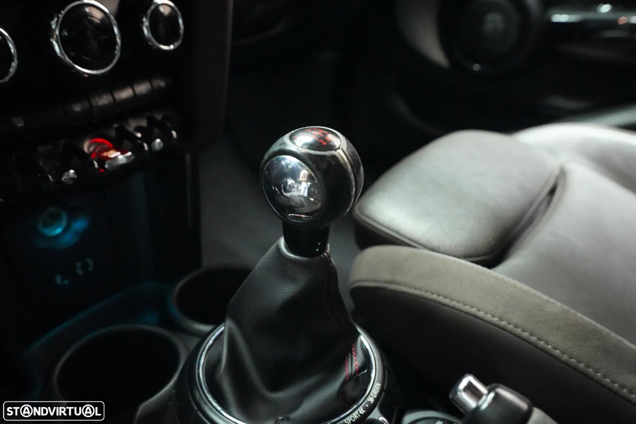 MINI 5 Portas Cooper D - 9