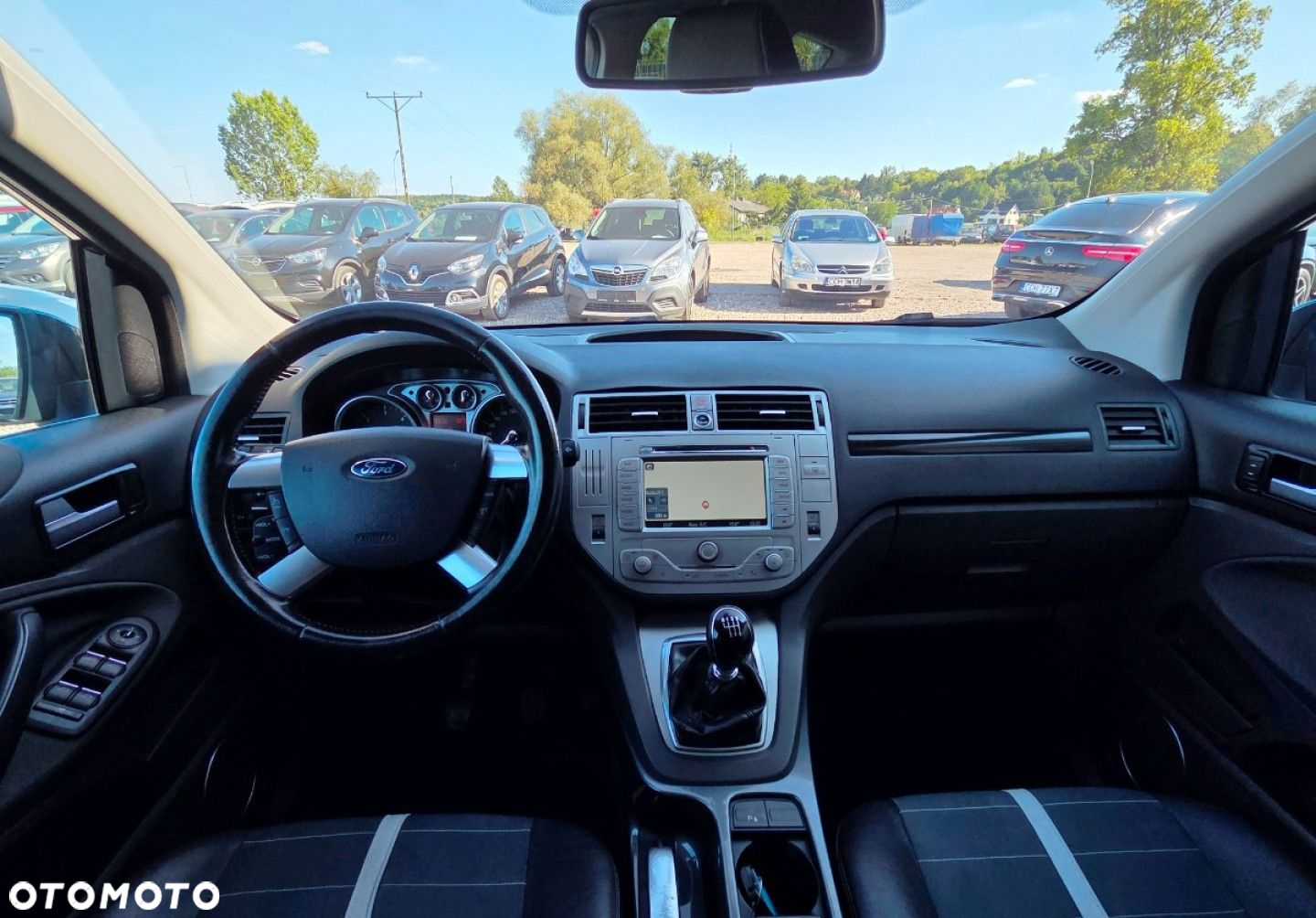 Ford Kuga - 10