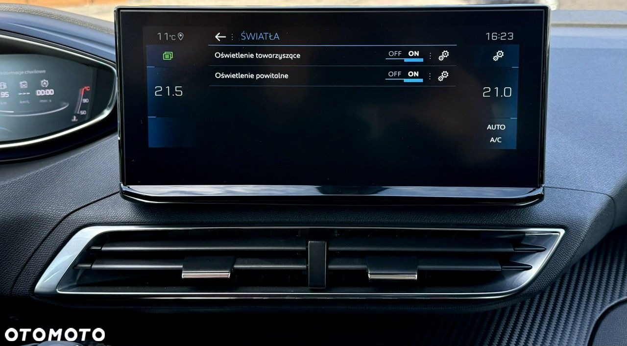 Peugeot 5008 BlueHDI 130 Allure Pack - 32