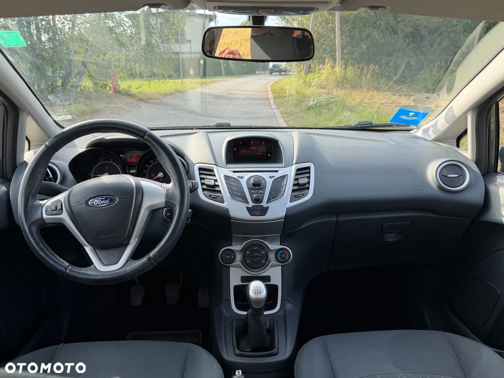 Ford Fiesta 1.25 Trend - 8
