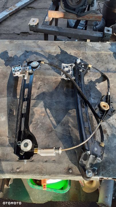 Szyby klamki mechanizmy VW Passat CC - 7