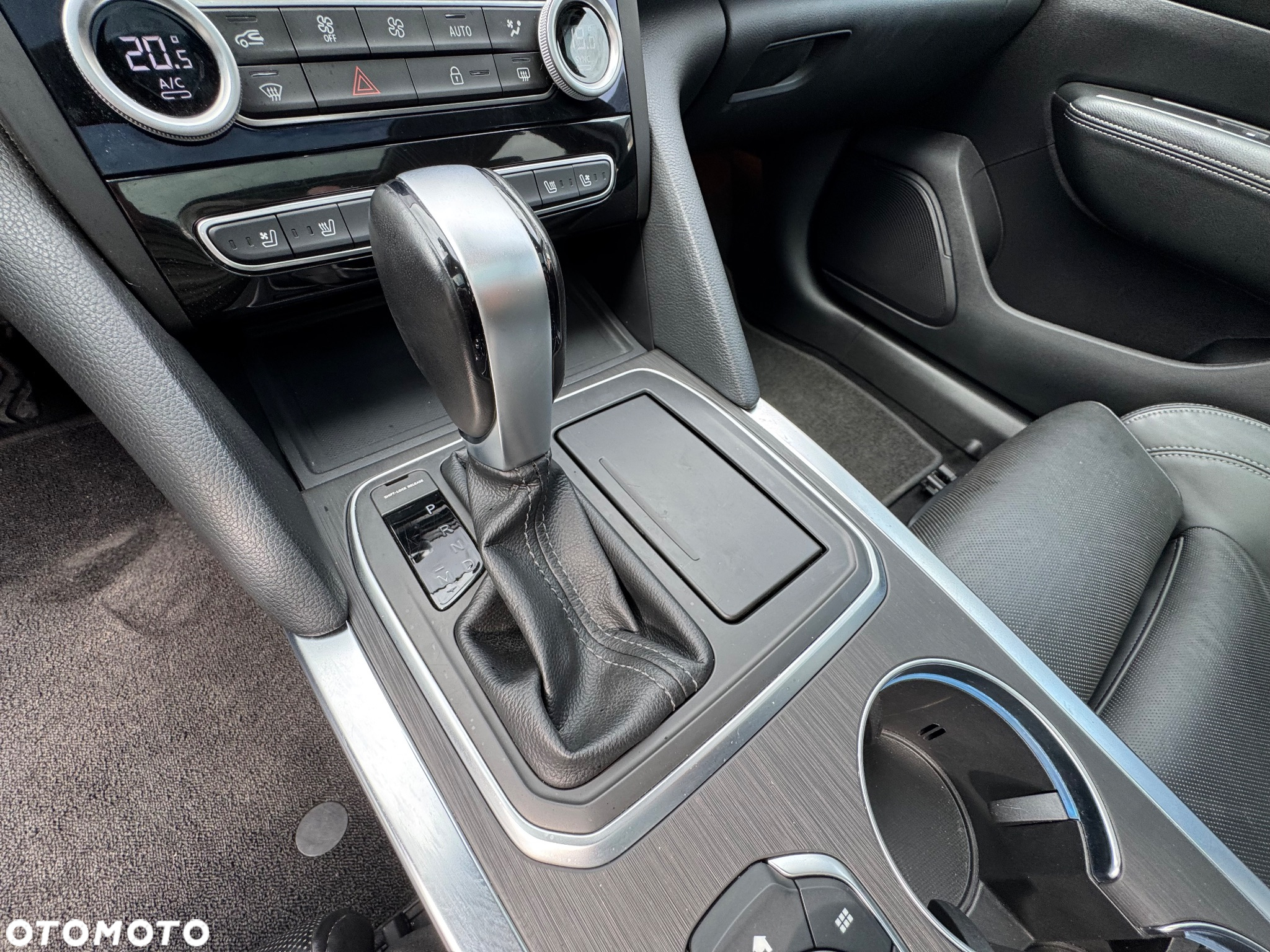 Renault Talisman Grandtour TCe 160 EDC GPF INITIALE PARIS - 26