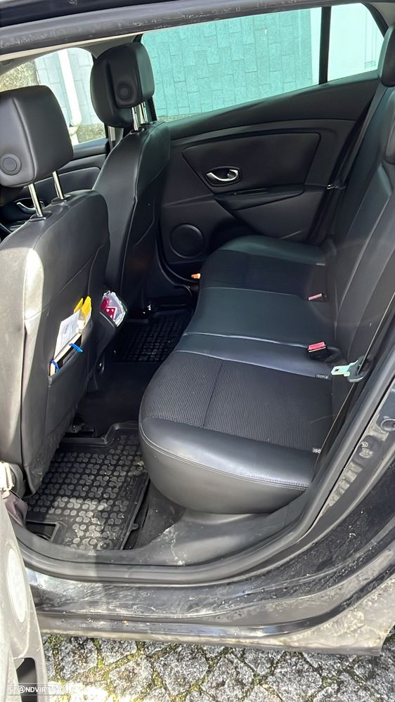 Renault Mégane Sport Tourer 1.5 dCi Dynamique S CO2 Champion - 9