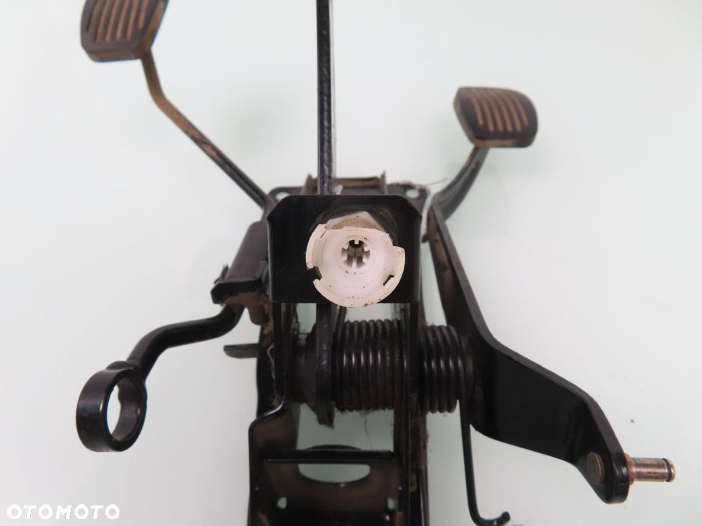 PEDAŁY SKODA FELICIA FL 443611013030 - 3