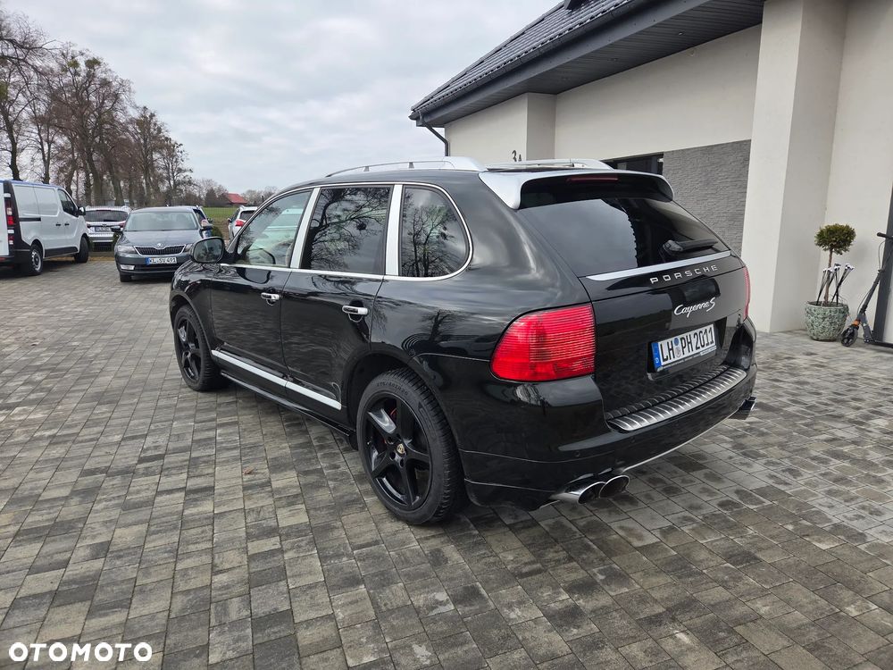 Porsche Cayenne - 10