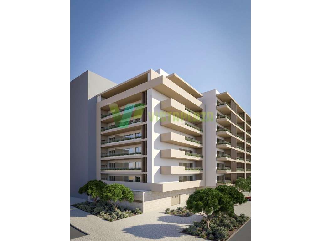 Apartamento T2 novo com garagem no centro de Portimão - Grande imagem: 3/23