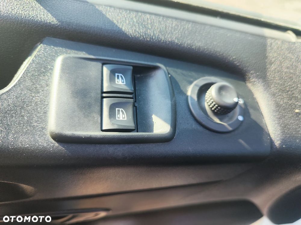 Renault Trafic - 18