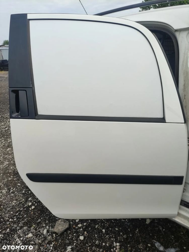 Skoda roomstrer praktik lift drzwi prawy tył - 2