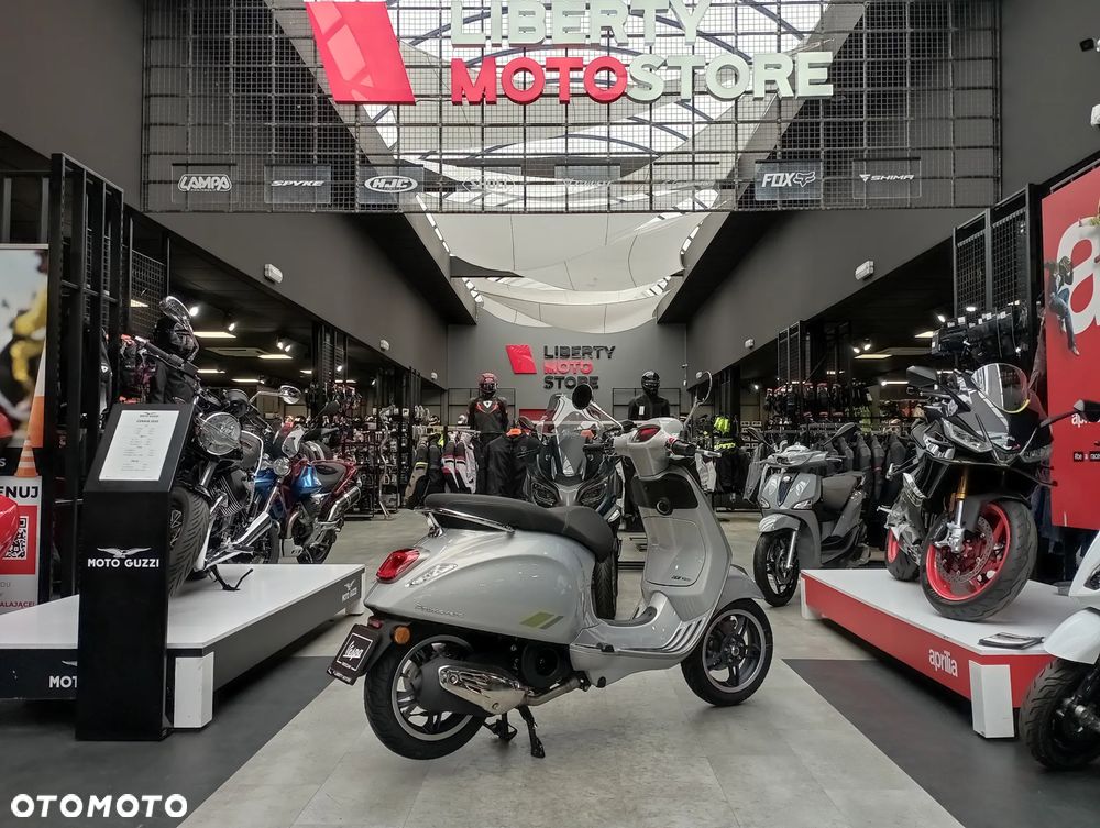 Vespa Primavera - 3