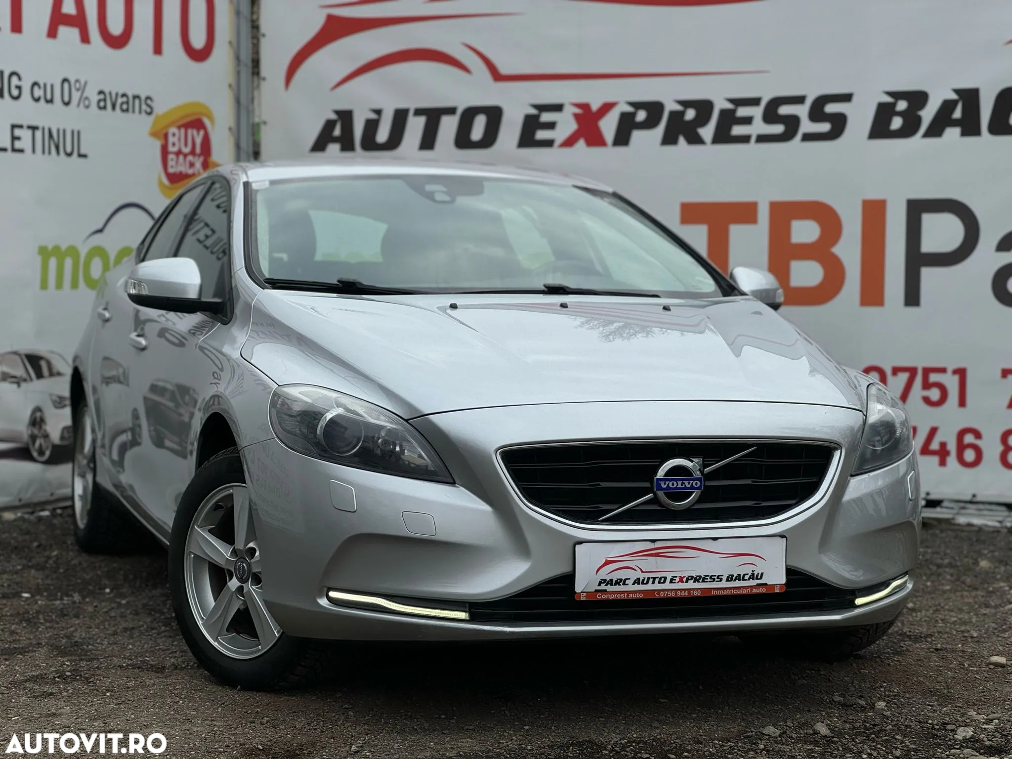 Volvo V40 D2 - 13