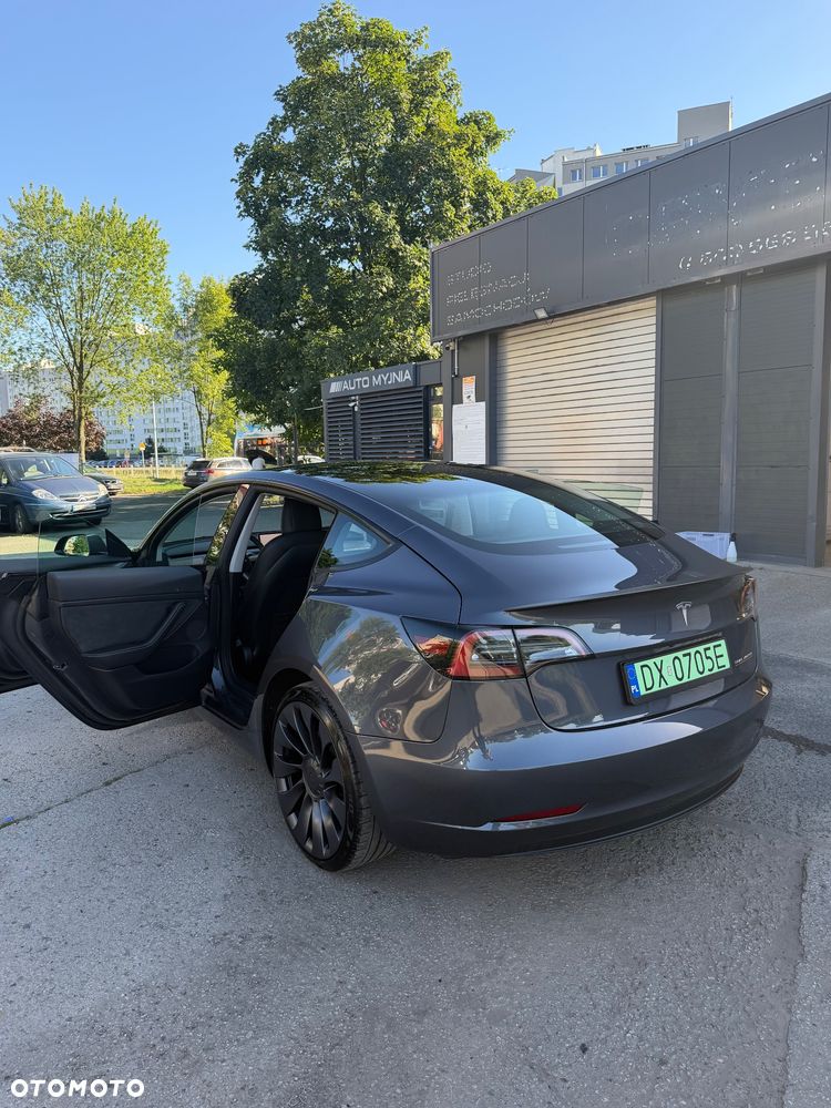 Tesla Model 3 Langstreckenbatterie Allradantrieb Dual Motor Performance - 6