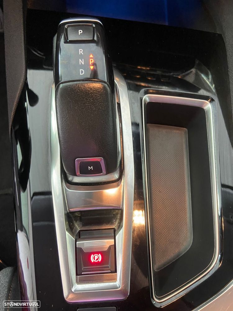 Peugeot 3008 1.5 BlueHDi Active Pack EAT8 - 18