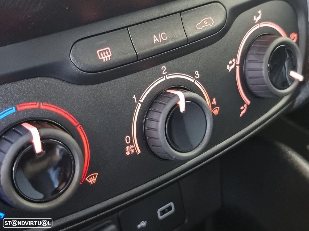 Fiat Tipo Station Wagon 1.3 M-Jet Street — fotografia 24