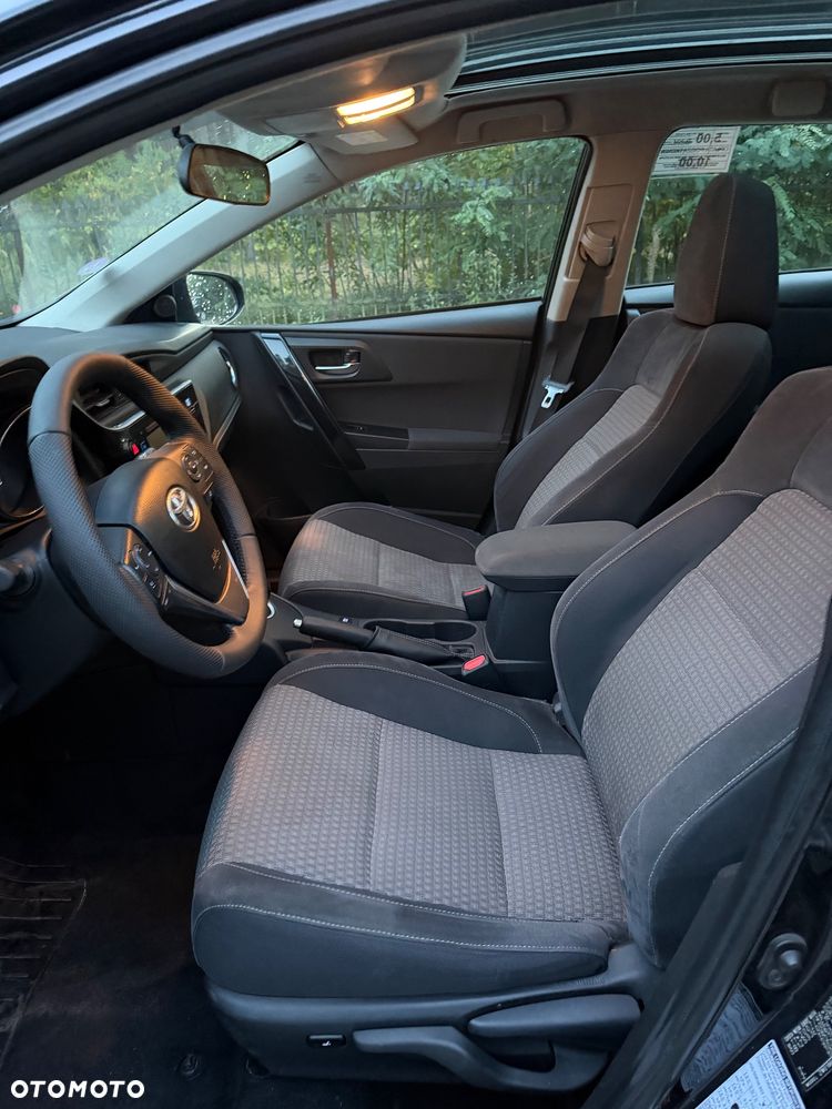 Toyota Auris 1.8 HSD Luna - 20