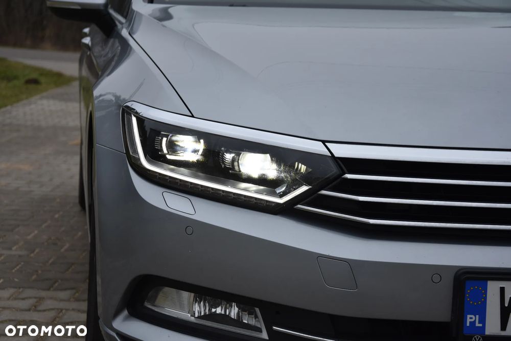 Volkswagen Passat - 10