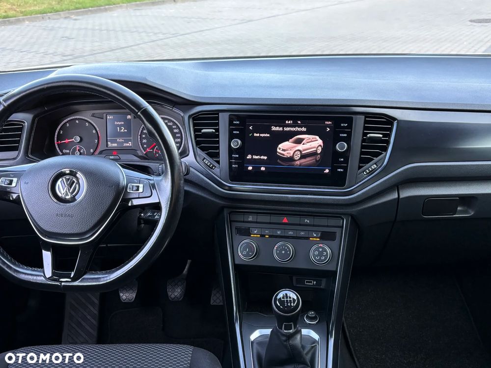 Volkswagen T-Roc - 12