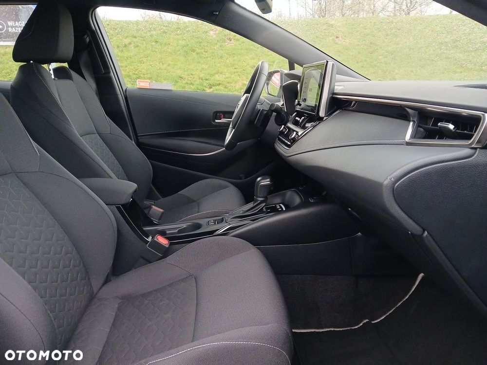 Toyota Corolla 2.0 Hybrid Comfort - 13