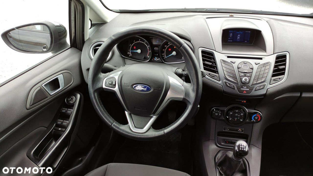 Ford Fiesta - 30