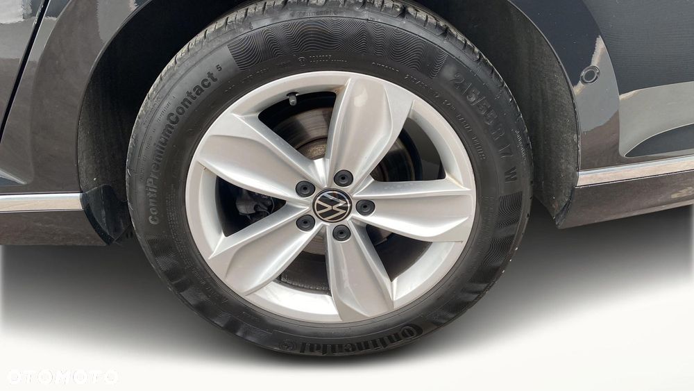Volkswagen Passat - 14