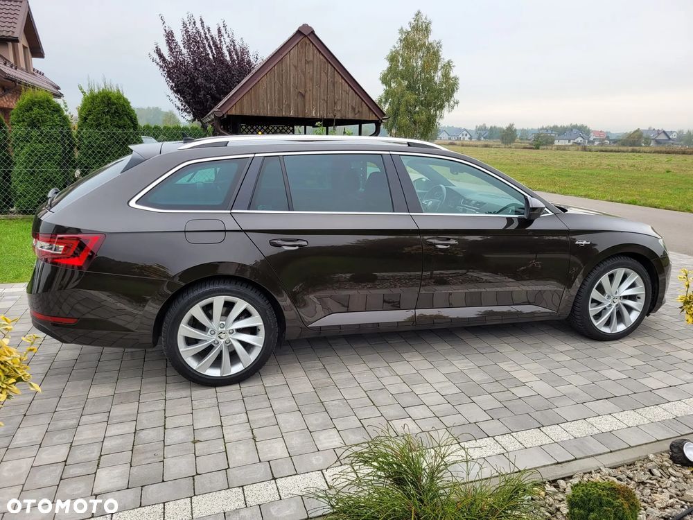 Skoda Superb 2.0 TDI 4x4 L&K DSG - 8