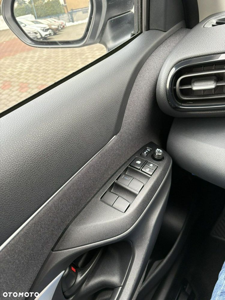 Toyota Yaris Cross - 19