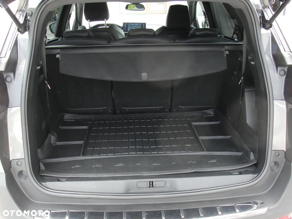 Peugeot 5008 PureTech 130 EAT8 Stop & Start Allure Pack - 22