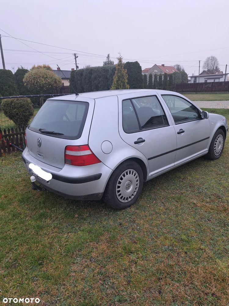 Volkswagen Golf 1.4 Comfortline - 2