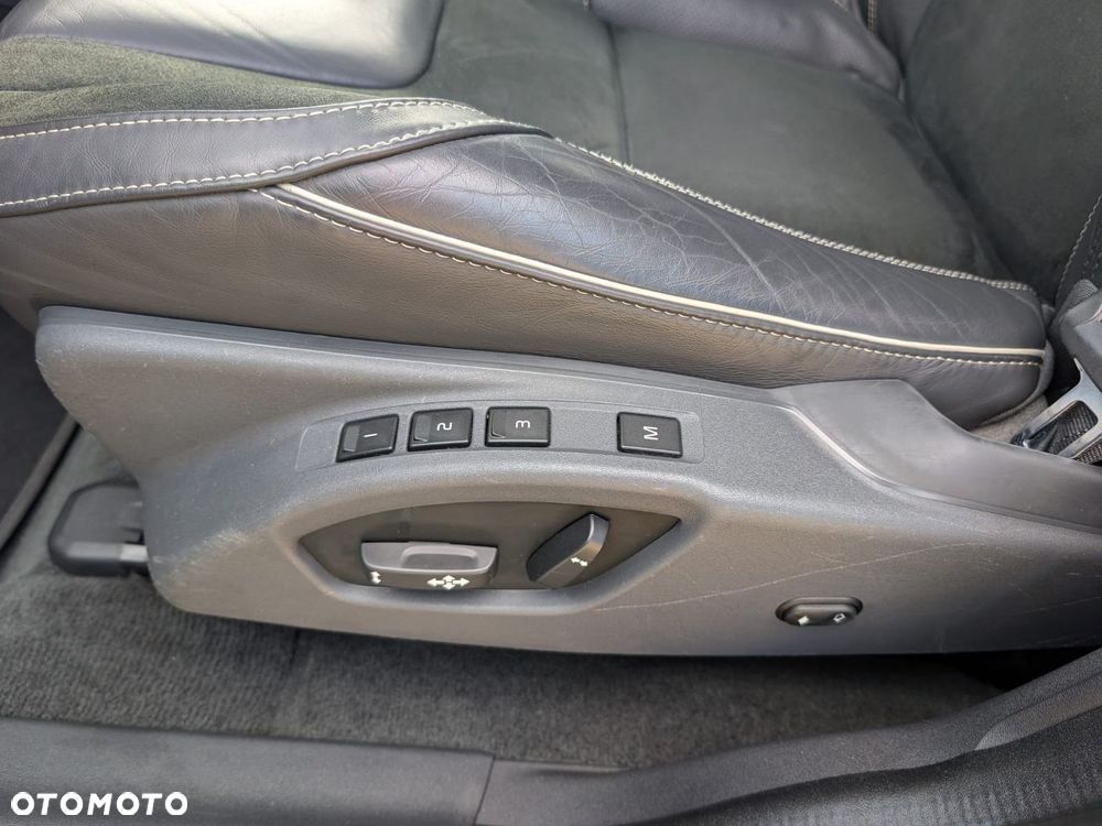 Volvo XC 60 D4 Drive-E R-Design Momentum - 20