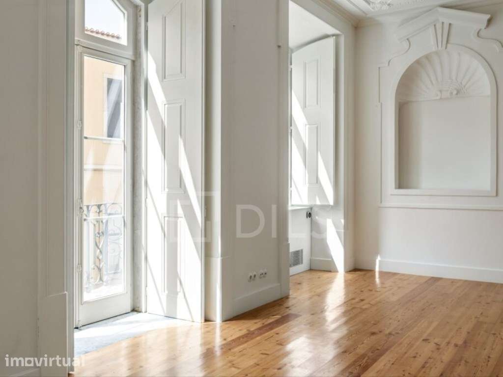 Apartamento T3, no Palácio Schindler, com 2 lugares de estacionamento. - Grande imagem: 5/38