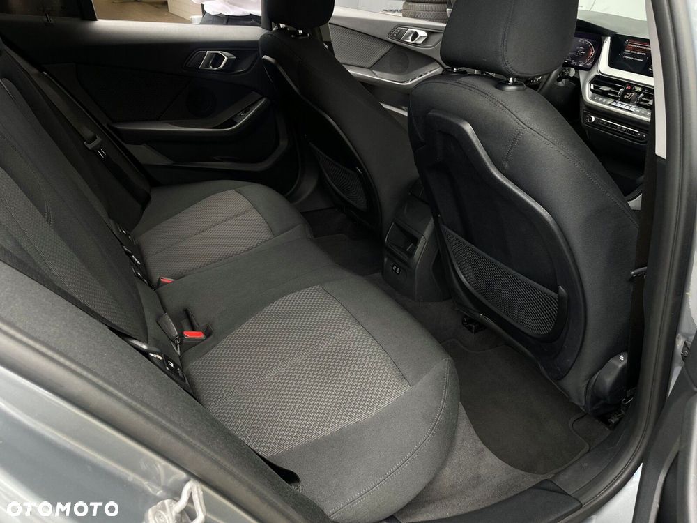 BMW Seria 1 - 16
