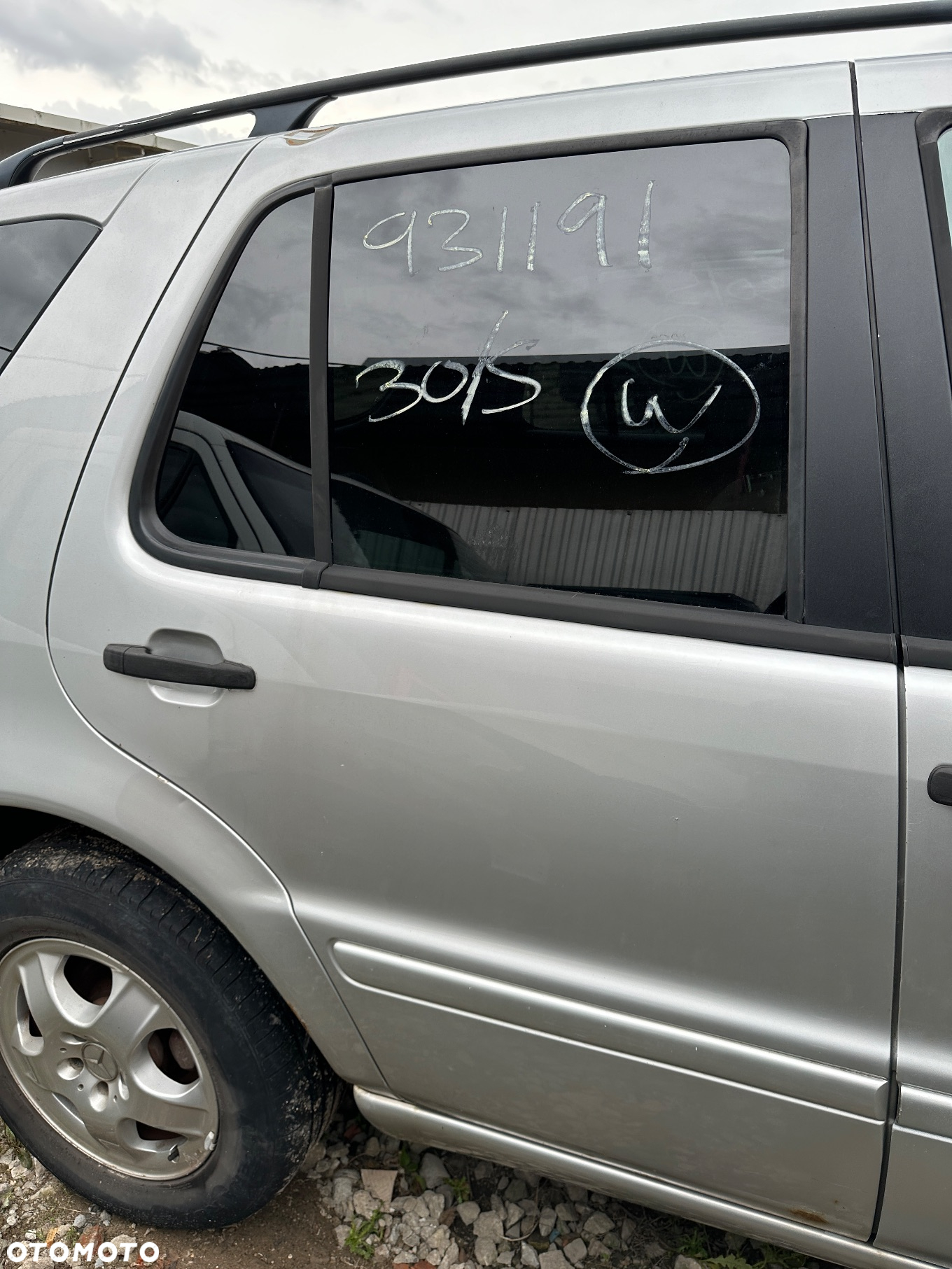 MERCEDES ml 163  przód tyl  szyba zamek podnośnik szyby - 2