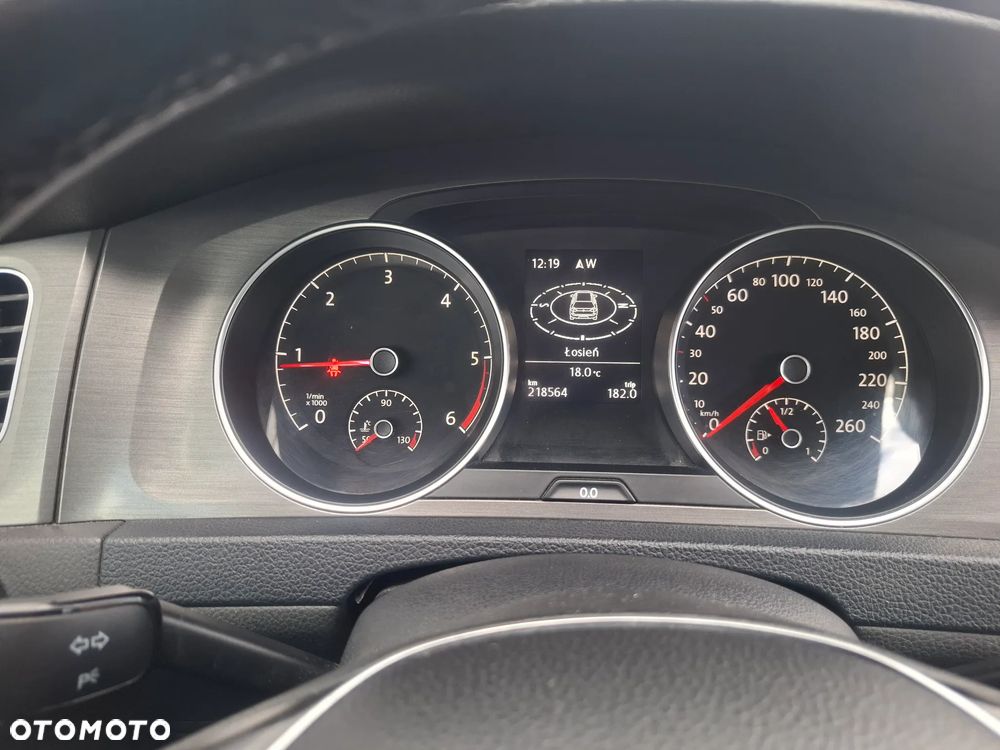 Volkswagen Golf 1.6 TDI Comfortline - 9