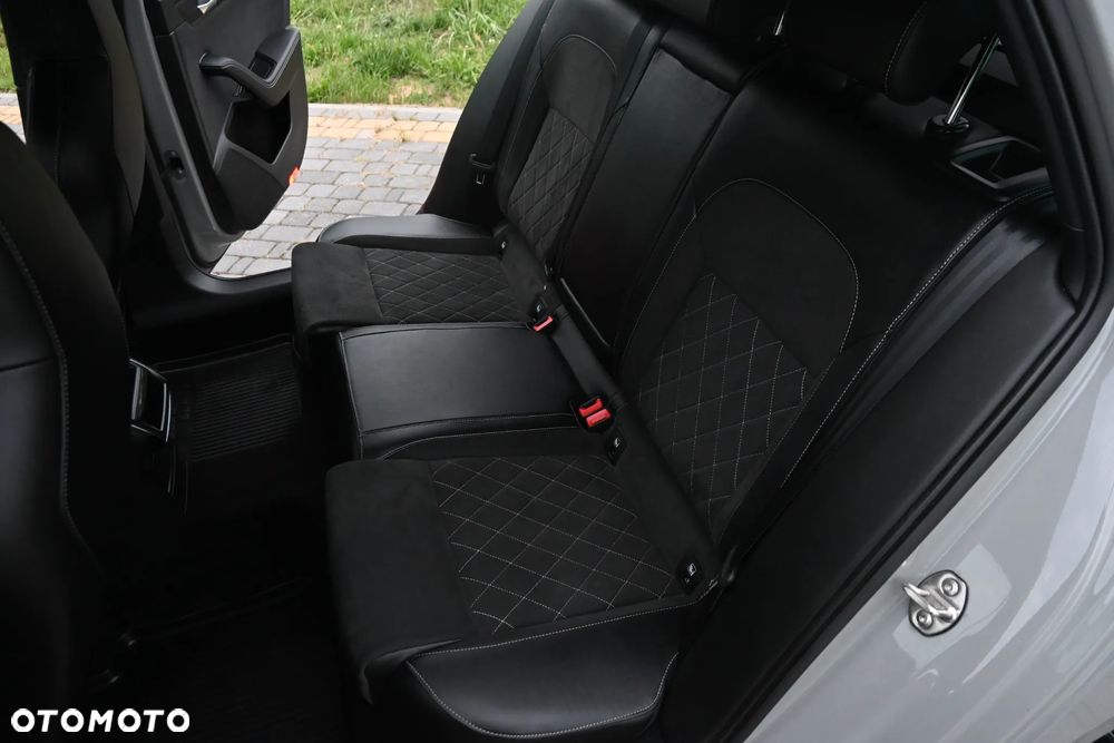 Skoda Superb 2.0 TDI SCR 4x4 Sportline DSG - 30