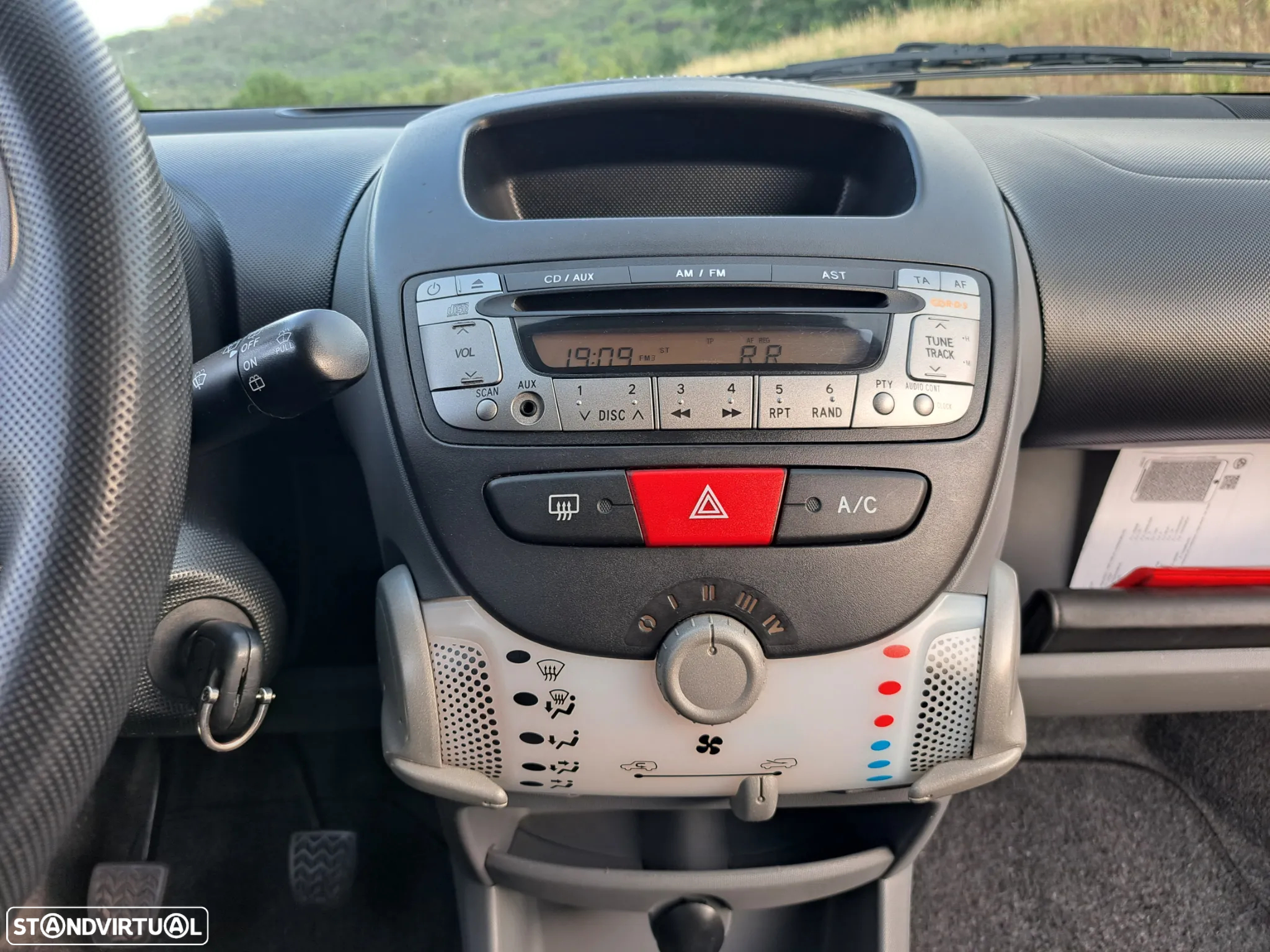 Toyota Aygo 1.0 Plus - 18