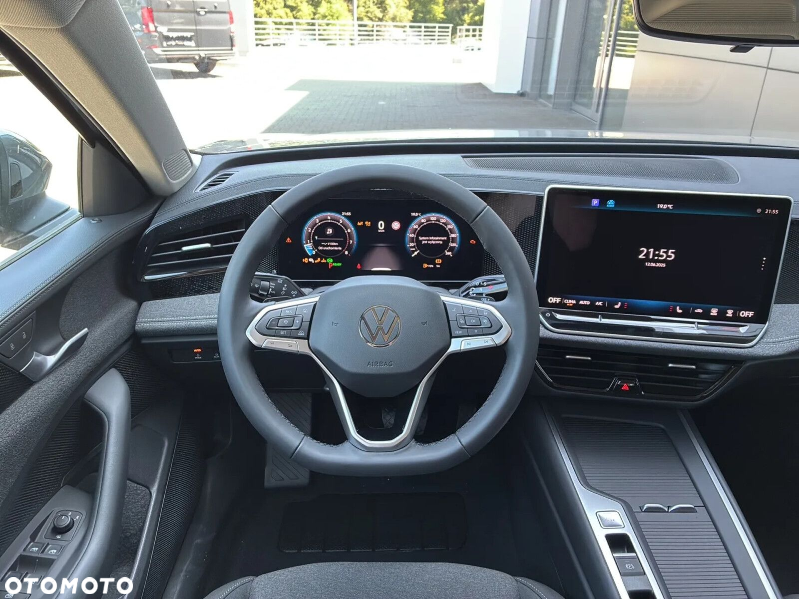 Volkswagen Passat - 13
