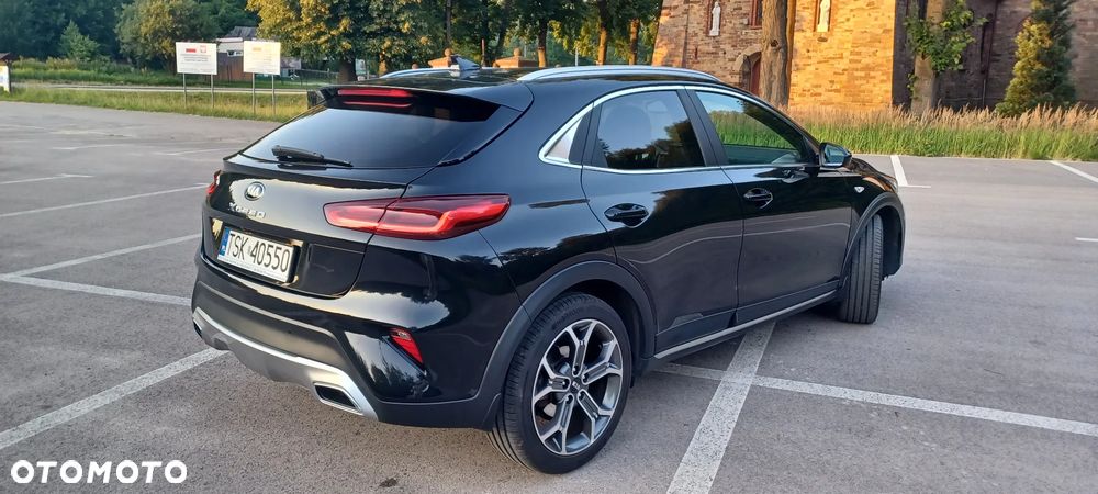 Kia XCeed - 10
