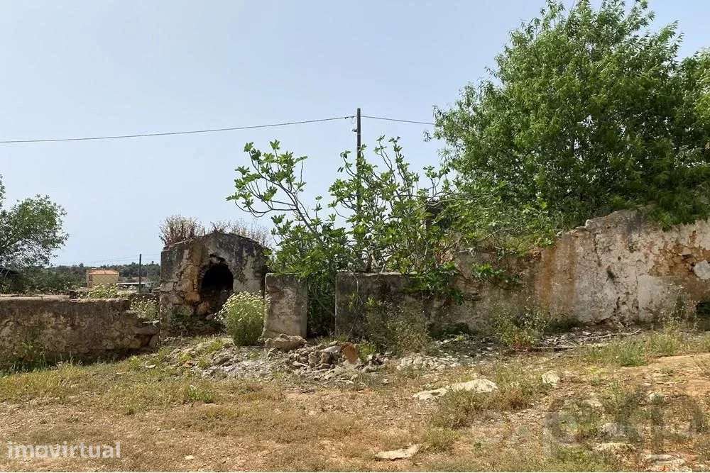 TERRENO MISTO rustico/urbano com ruinas a venda em distrito FARO - Grande imagem: 3/5