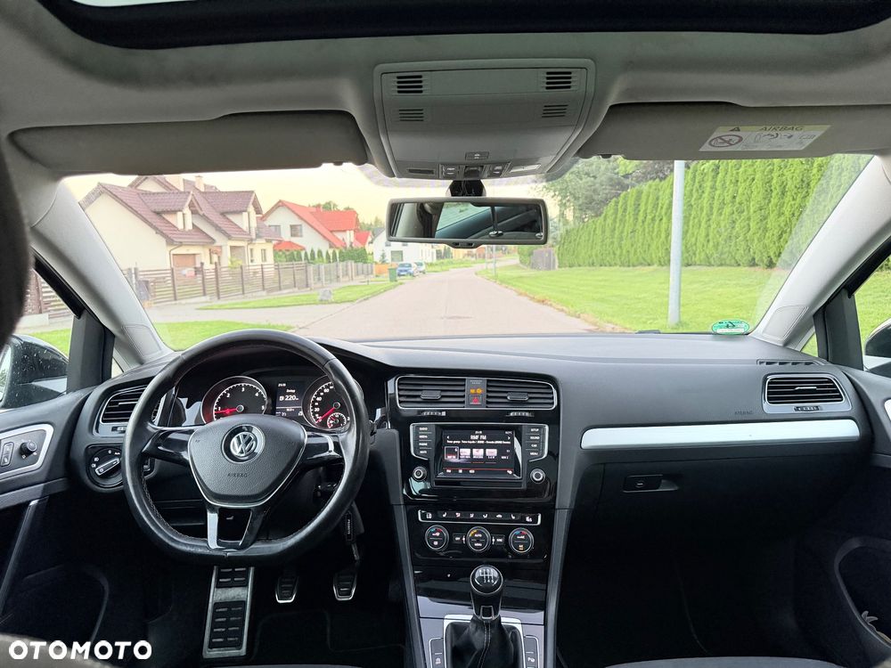 Volkswagen Golf - 3