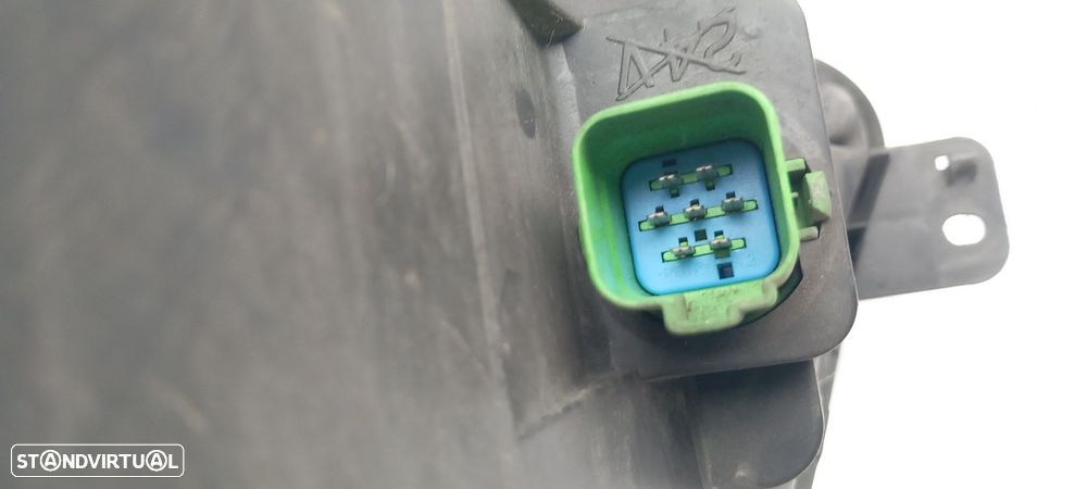 Ótica / farol direita FORD Fiesta V (JH_, JD_) - 4