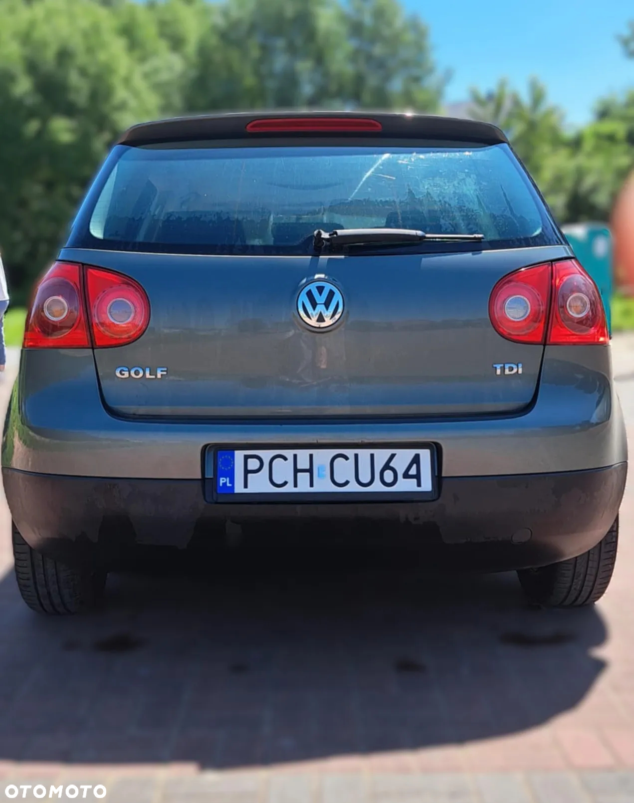 Volkswagen Golf - 6