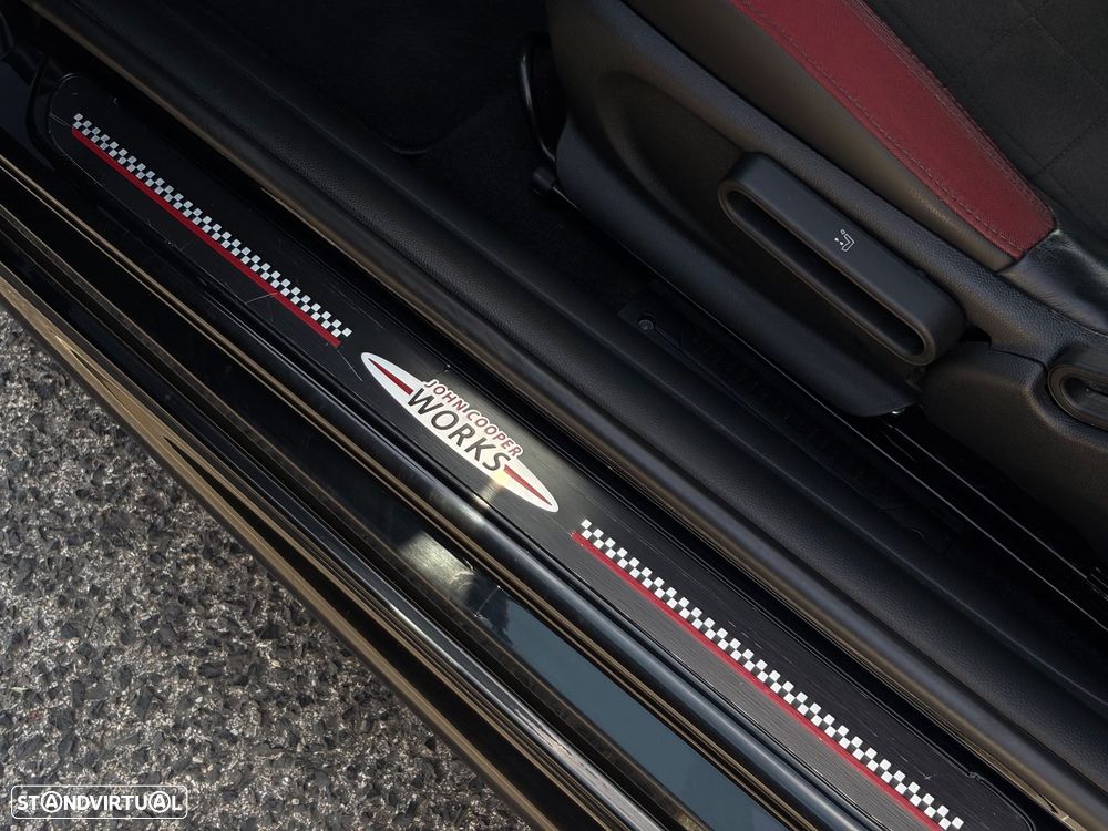 MINI 3 Portas John Cooper Works Sport Aut. - 15
