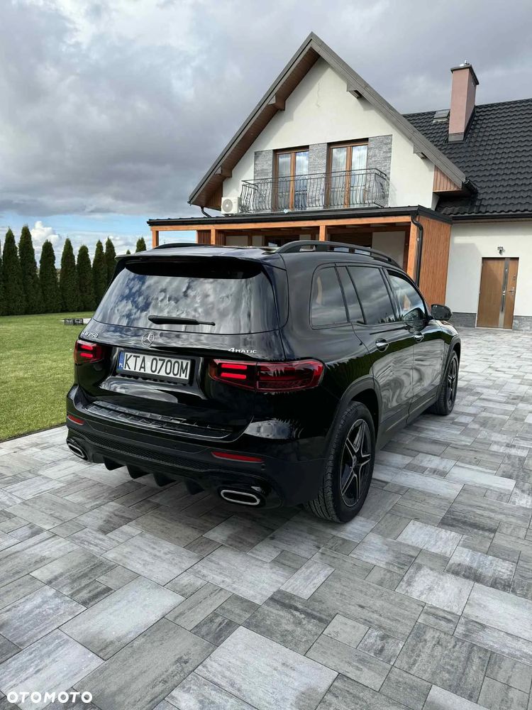 Mercedes-Benz GLB 250 4-Matic AMG Line 8G-DCT - 5