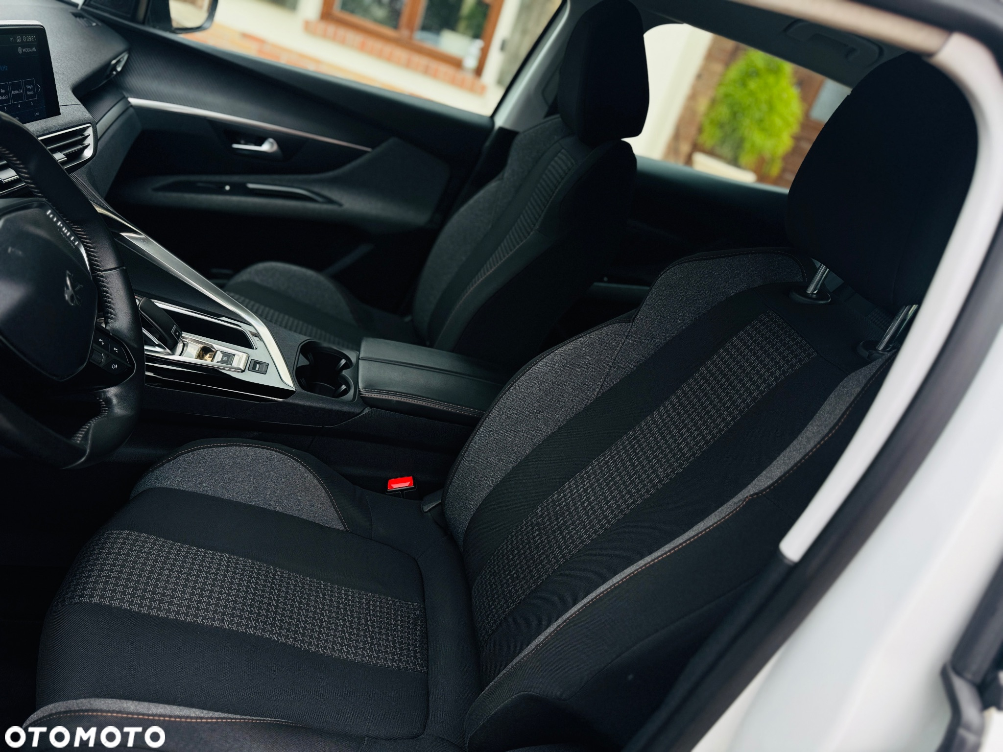 Peugeot 3008 BlueHDi 130 Stop & Start EAT8 Active Business-Paket - 5