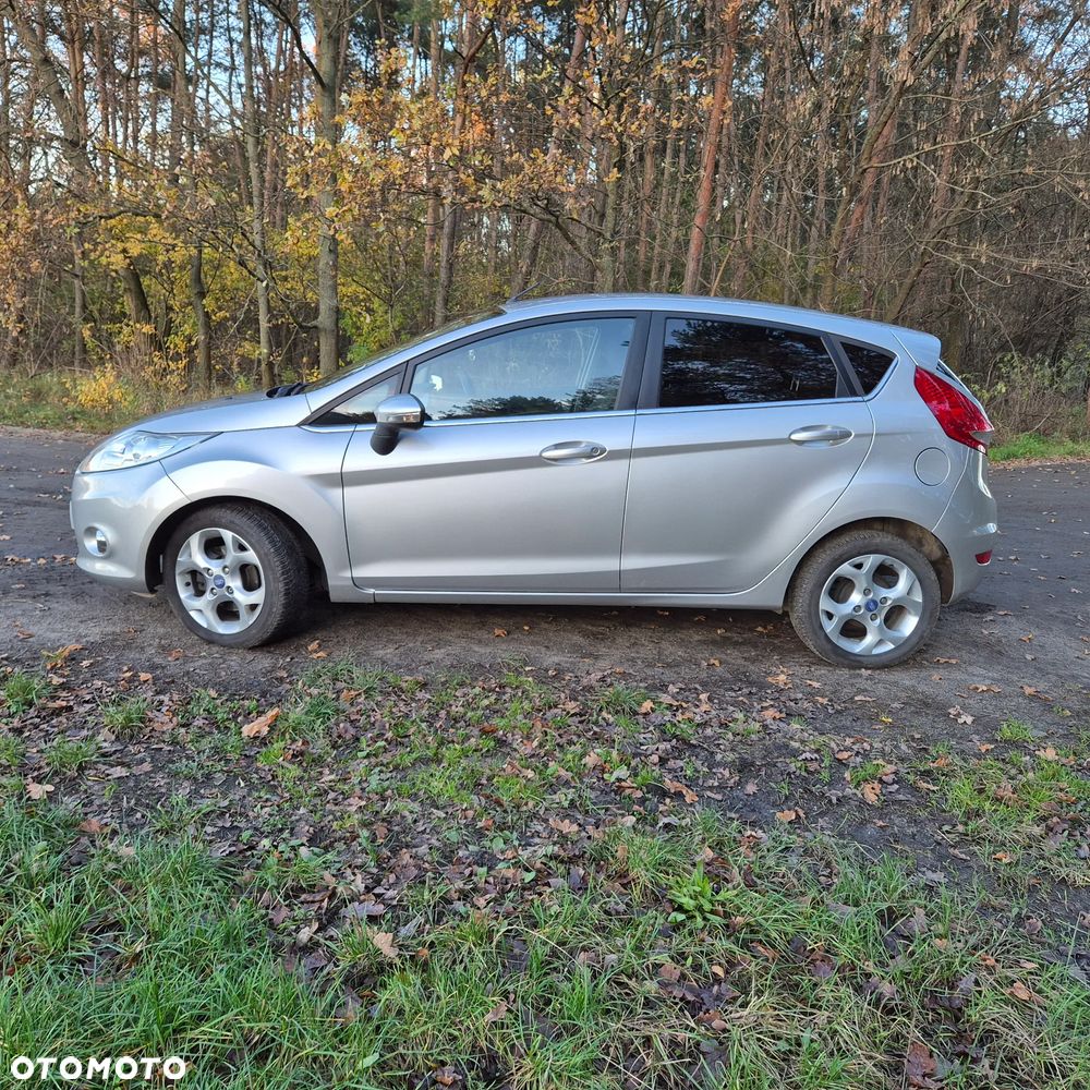 Ford Fiesta 1.4 Titanium - 2